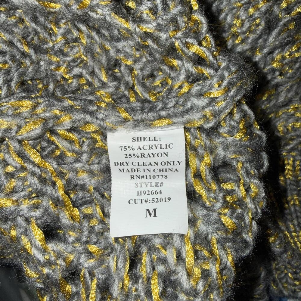 Hazel Women's Medium Chunky Knit Turtleneck Sweater - Picture 4 of 5